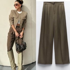 Zara Full Length Pleated Pants